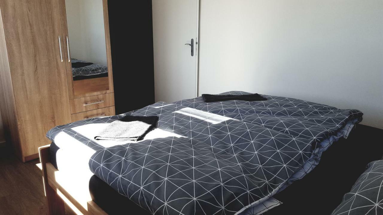 Apartment Mdk Соколов Екстериор снимка